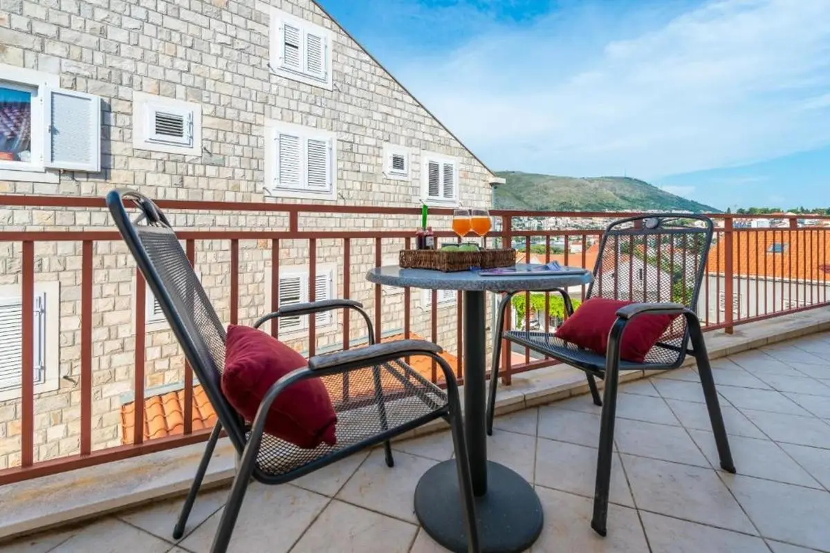 Apartments Dubrovnik Lapad — DUBROVNIK LAPAD APARTMENTS