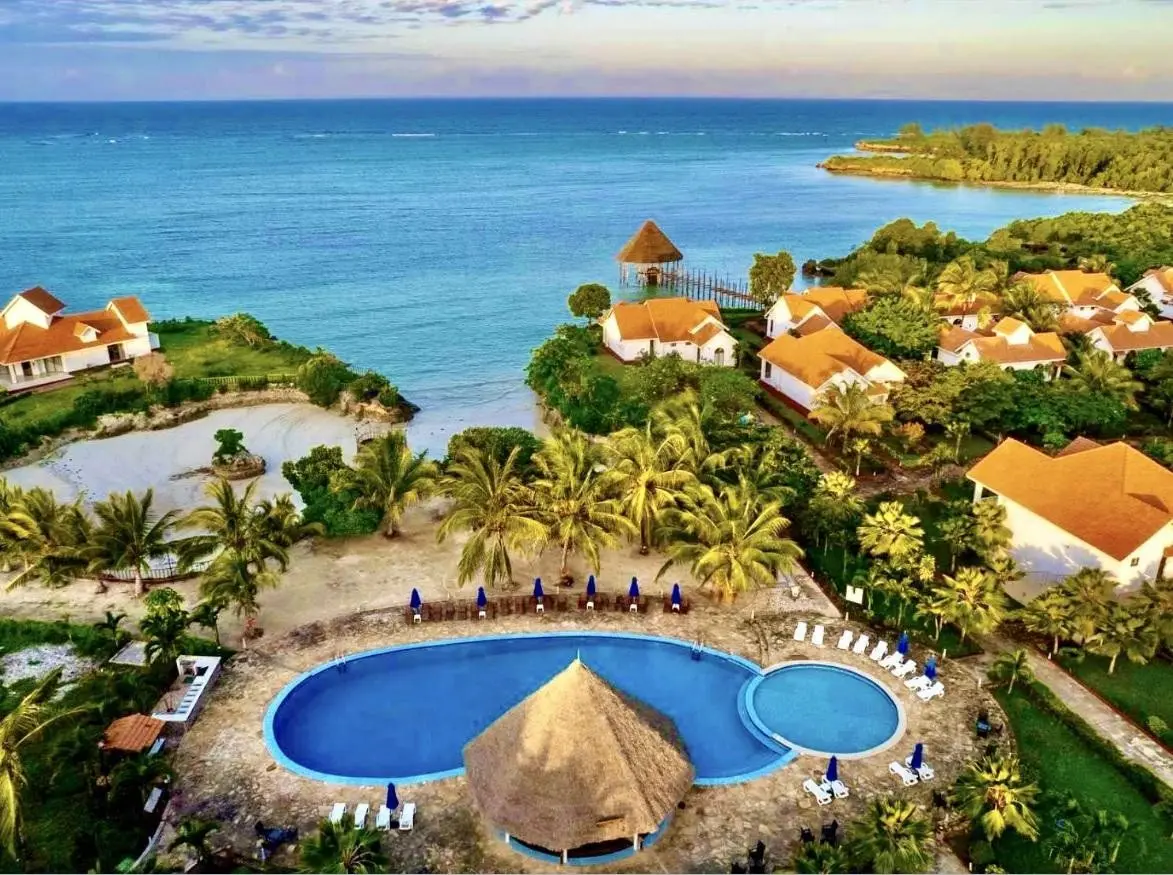 Azao Resort — AZAO RESORT