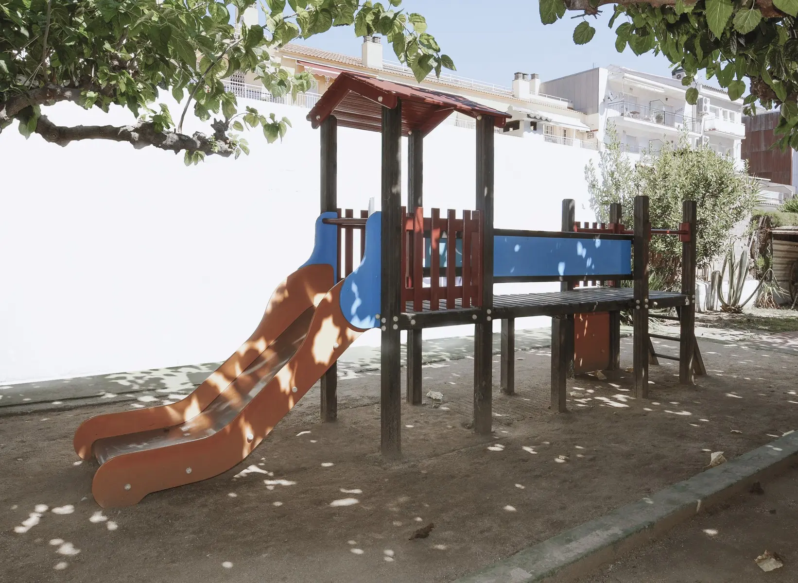 Bamblue Boutique Apartments — BAMBLUE BOUTIQUE APARTMENTS