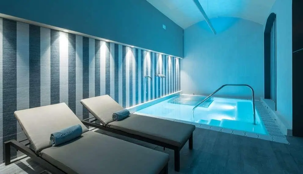 Catalonia Barcelona Plaza — CATALONIA PLAÇA CATALUNYA