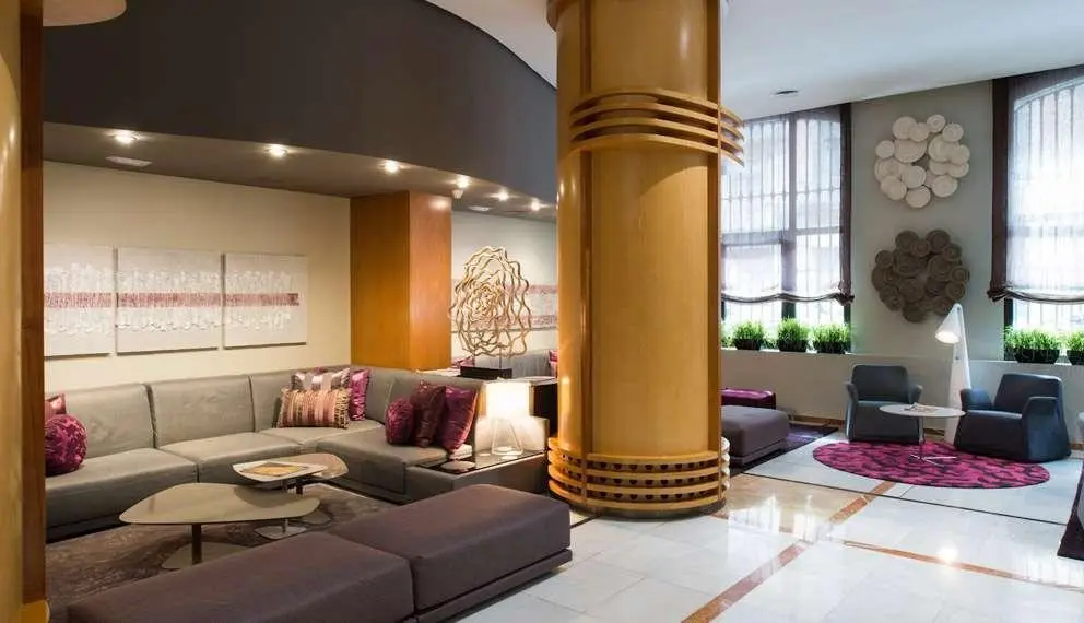 Catalonia Barcelona Plaza — CATALONIA PLAÇA CATALUNYA