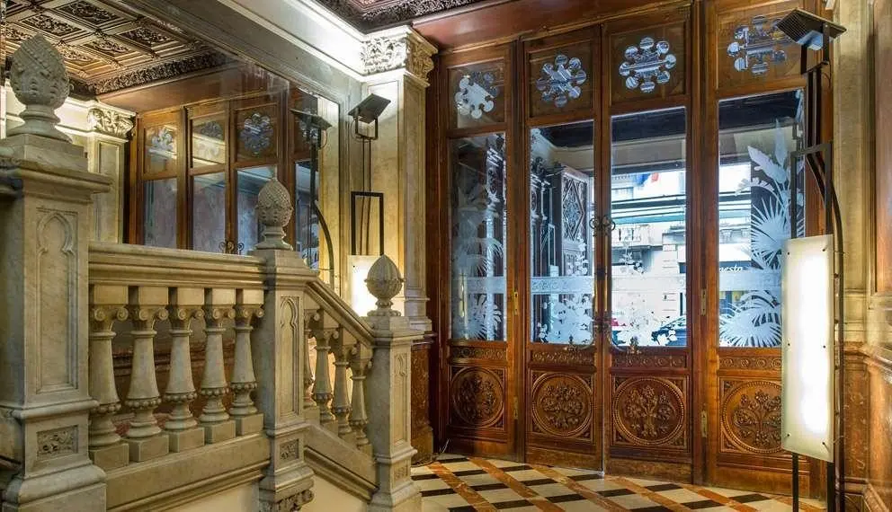 Catalonia Barcelona Plaza — CATALONIA PLAÇA CATALUNYA