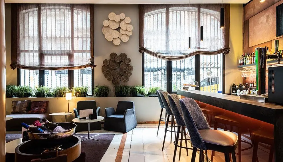 Catalonia Barcelona Plaza — CATALONIA PLAÇA CATALUNYA