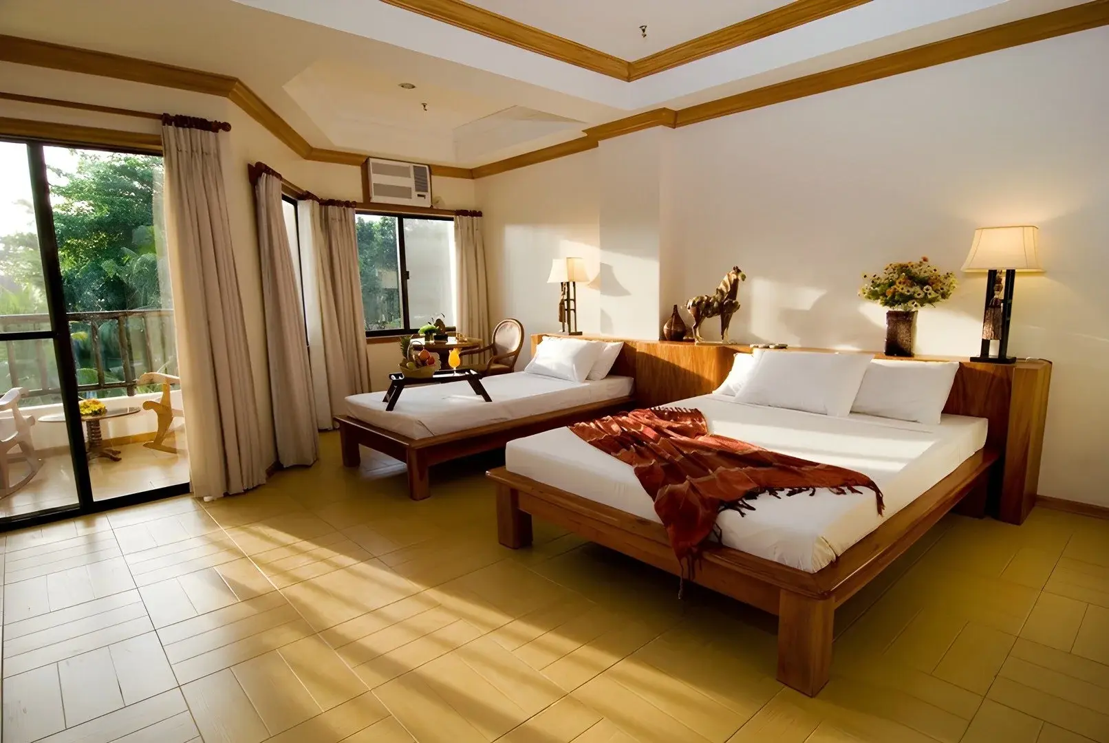 Cebu White Sands Resort & Spa