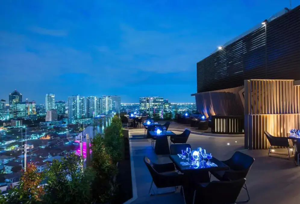Restauracja i jedzenie w hotelu Centara Grand at Central Plaza Ladprao Bangkok
