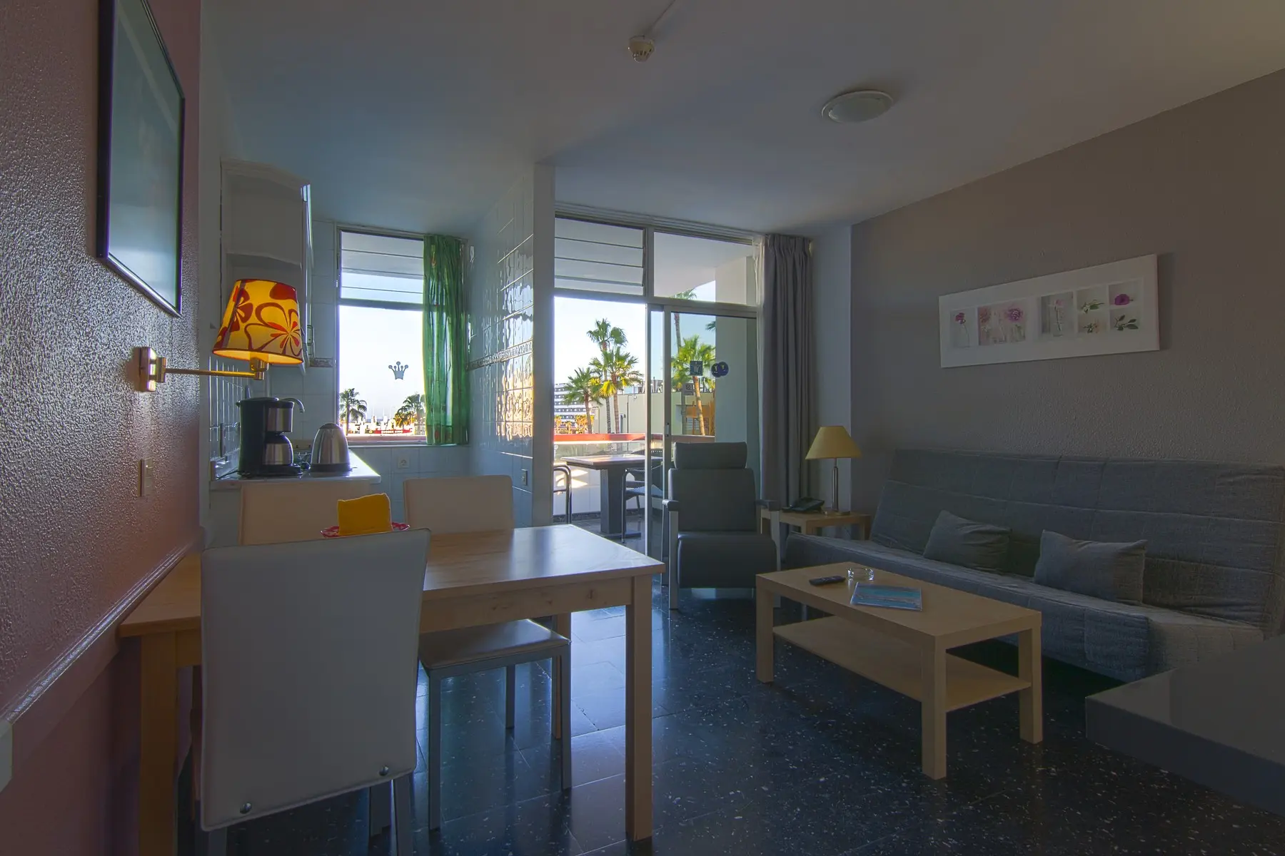 Corona Blanca — CORONA BLANCA