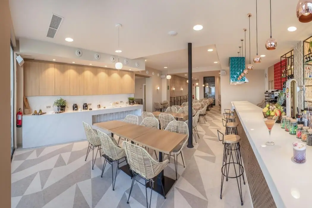 Gastrohotel Rh Canfali — GASTROHOTEL RH CANFALI