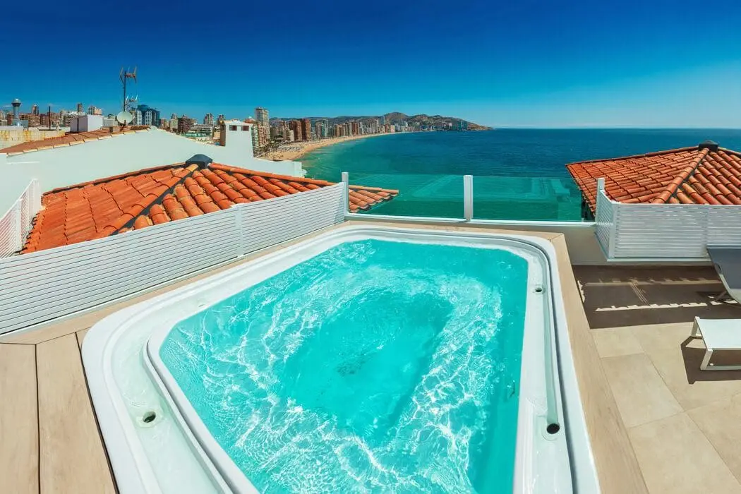 Gastrohotel Rh Canfali — GASTROHOTEL RH CANFALI