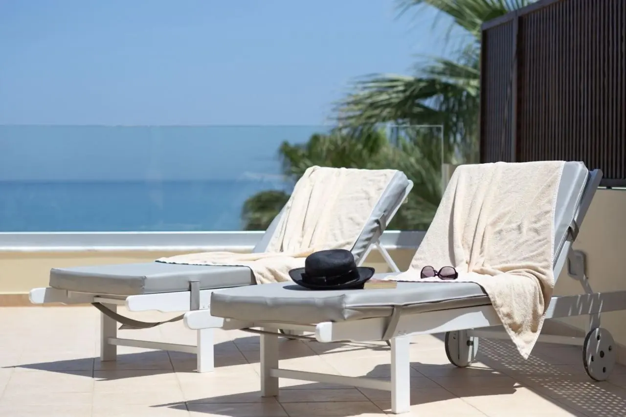 Widok z hotelu Giannoulis Santa Marina Plaza