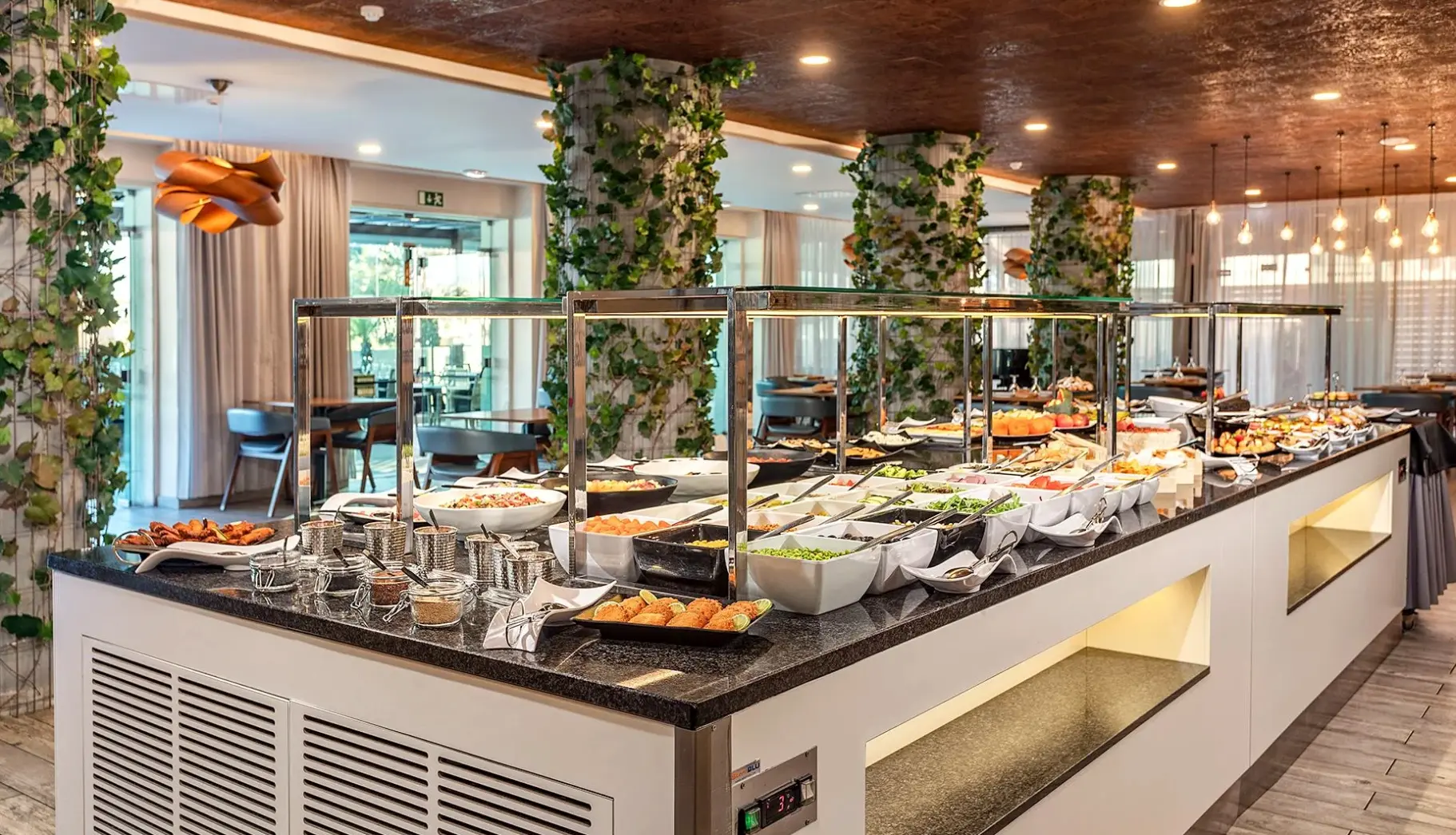 Restauracja i jedzenie w hotelu Hotel AP Maria Nova