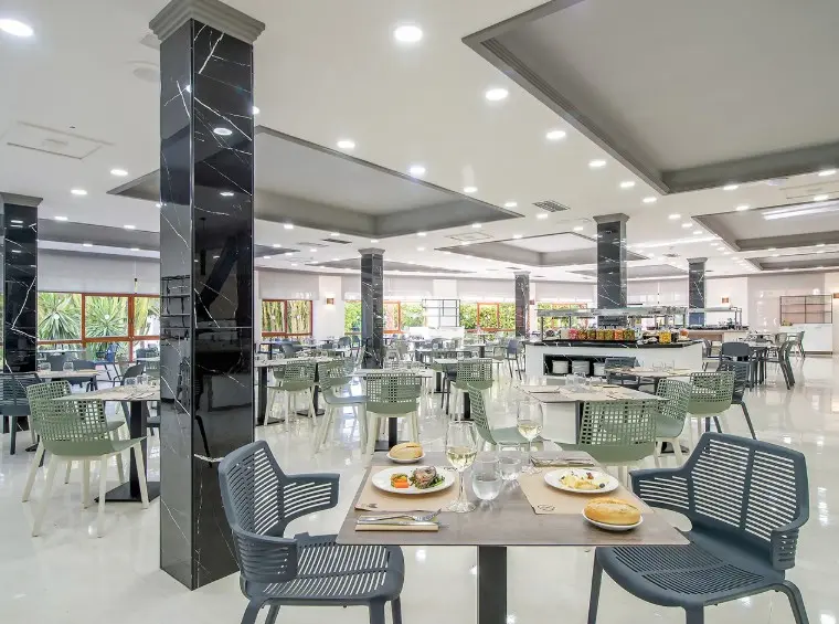 Hotel Benidorm East by Pierre & Vacances — PIERRE VACANCES BENIDORM EAST