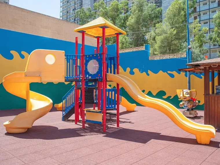 Hotel Benidorm East by Pierre & Vacances — PIERRE VACANCES BENIDORM EAST