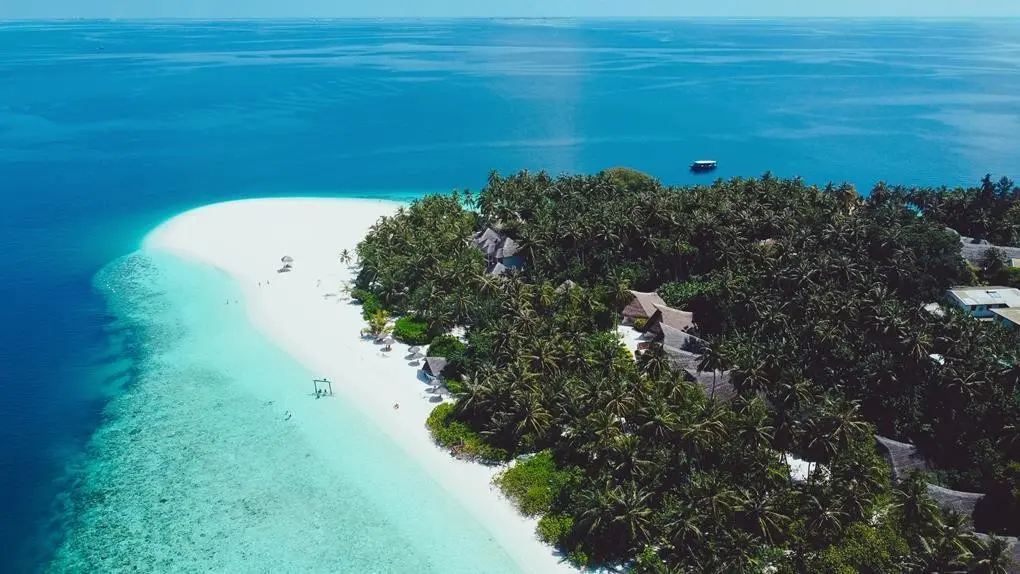 Hotel Fihalhohi Island Resort — FIHALHOHI ISLAND RESORT