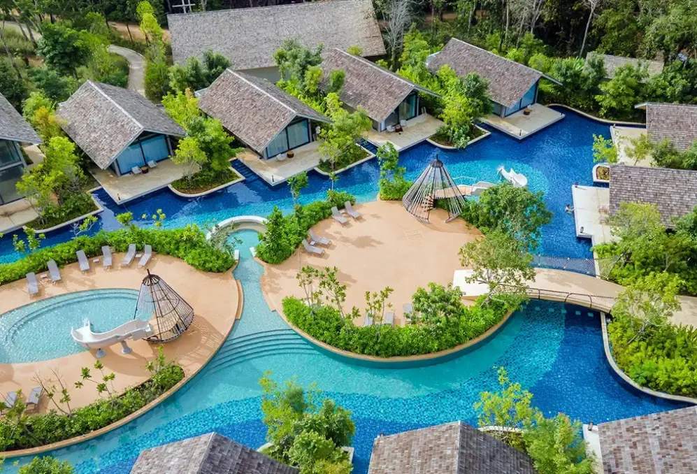 Basen w hotelu Hotel Island Escape Burasari