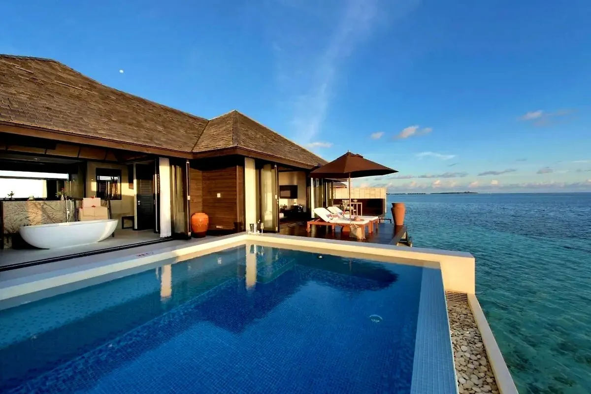 Hotel Lily Beach Resort & Spa