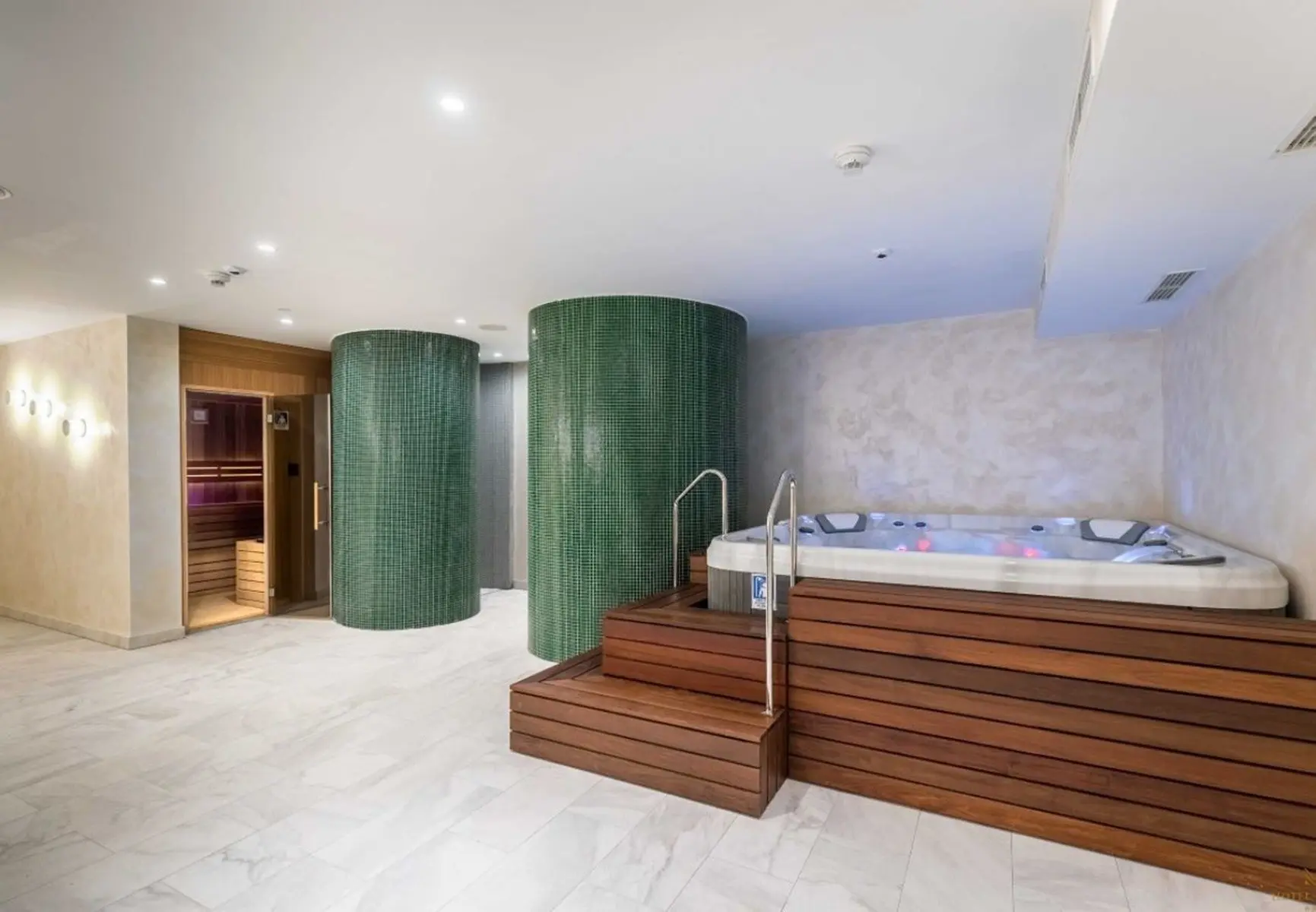 Hotel Mirjam — MIRJAM