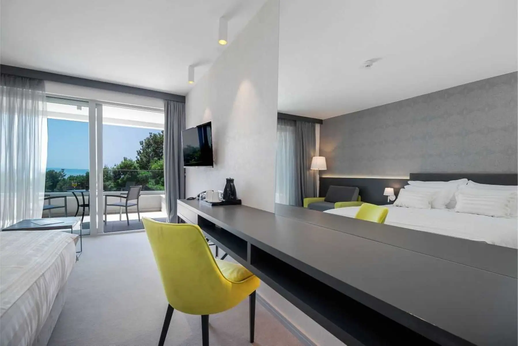 Hotel Mirjam — MIRJAM