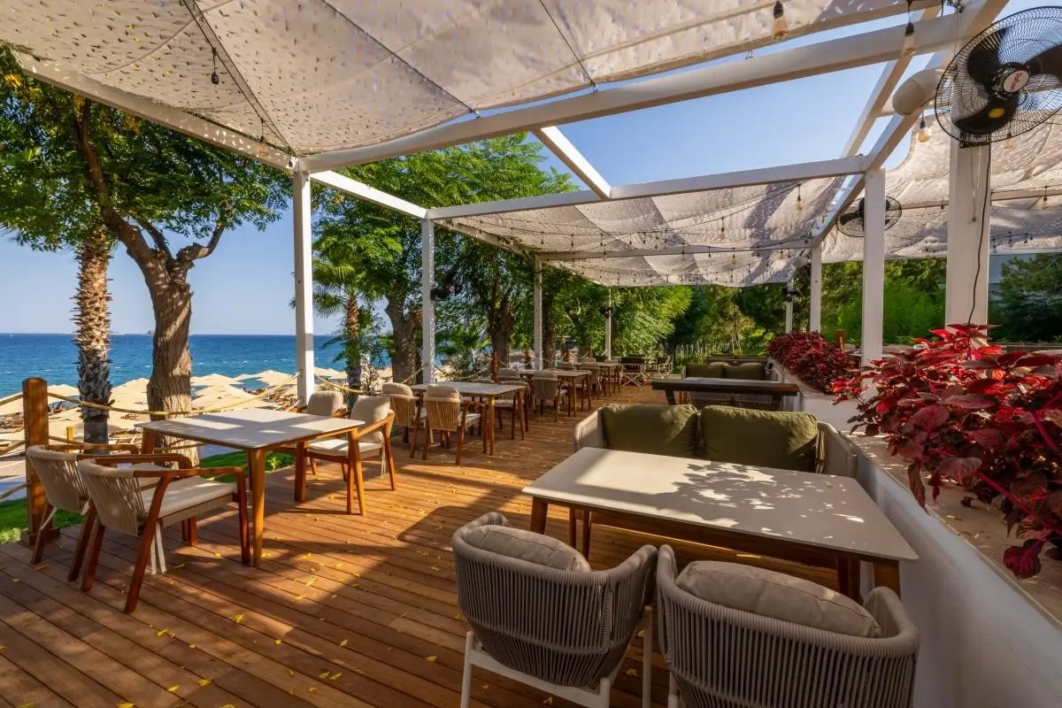 Hotel Nirvana Dolce Vita — NIRVANA DOLCE VITA