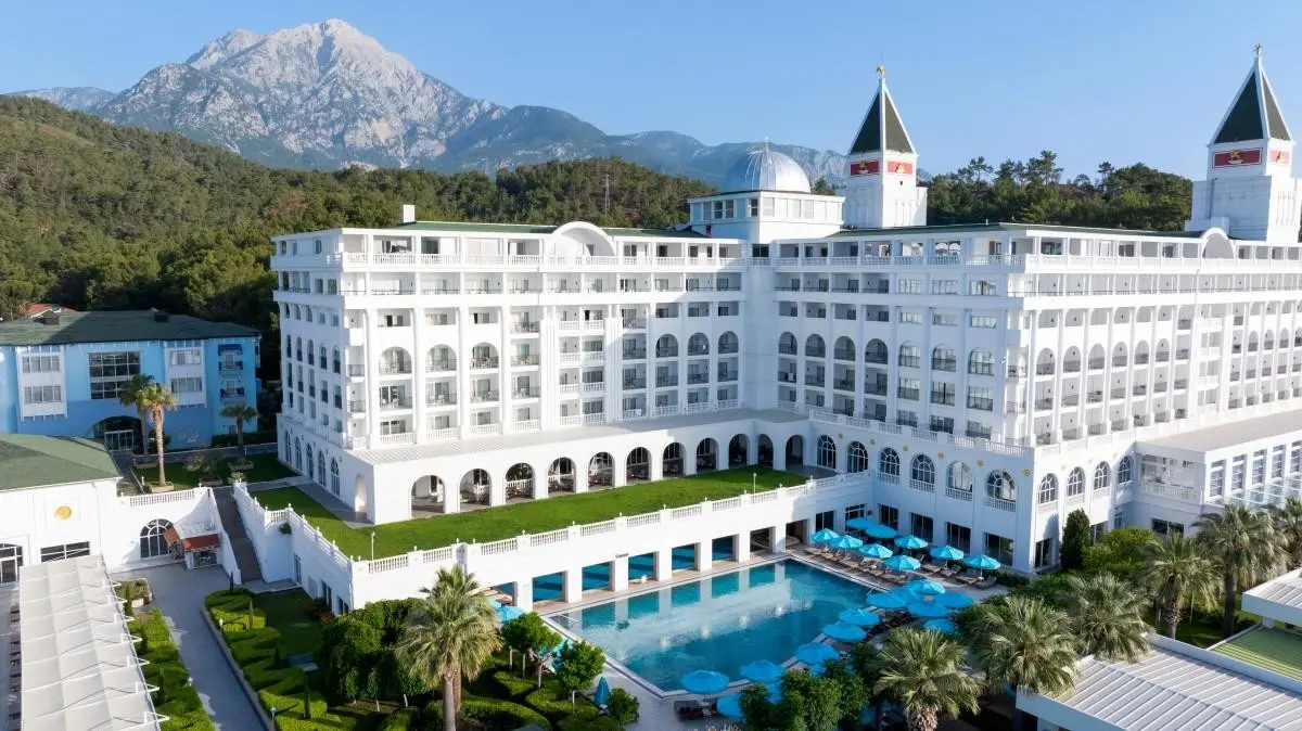 Hotel Nirvana Dolce Vita — NIRVANA DOLCE VITA