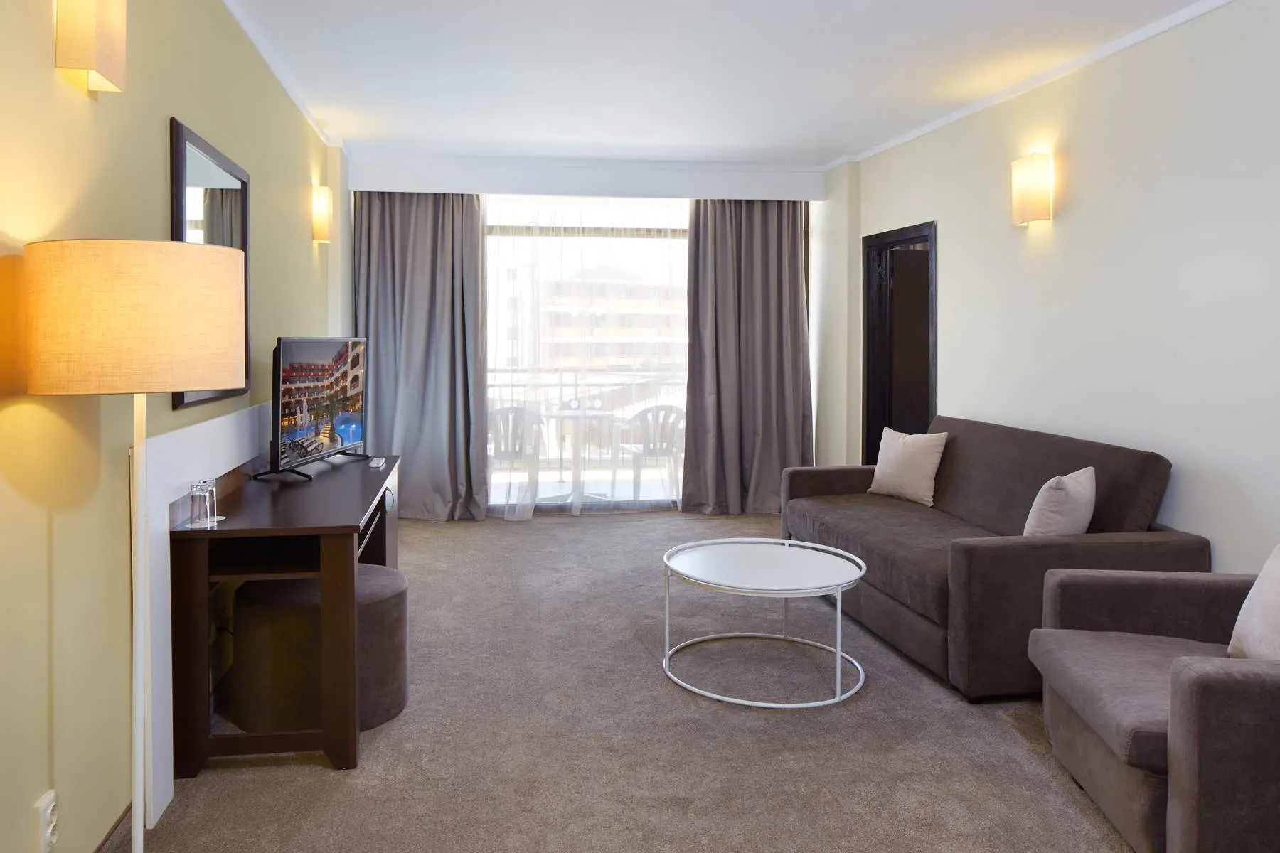 Hotel Nobel — NOBEL