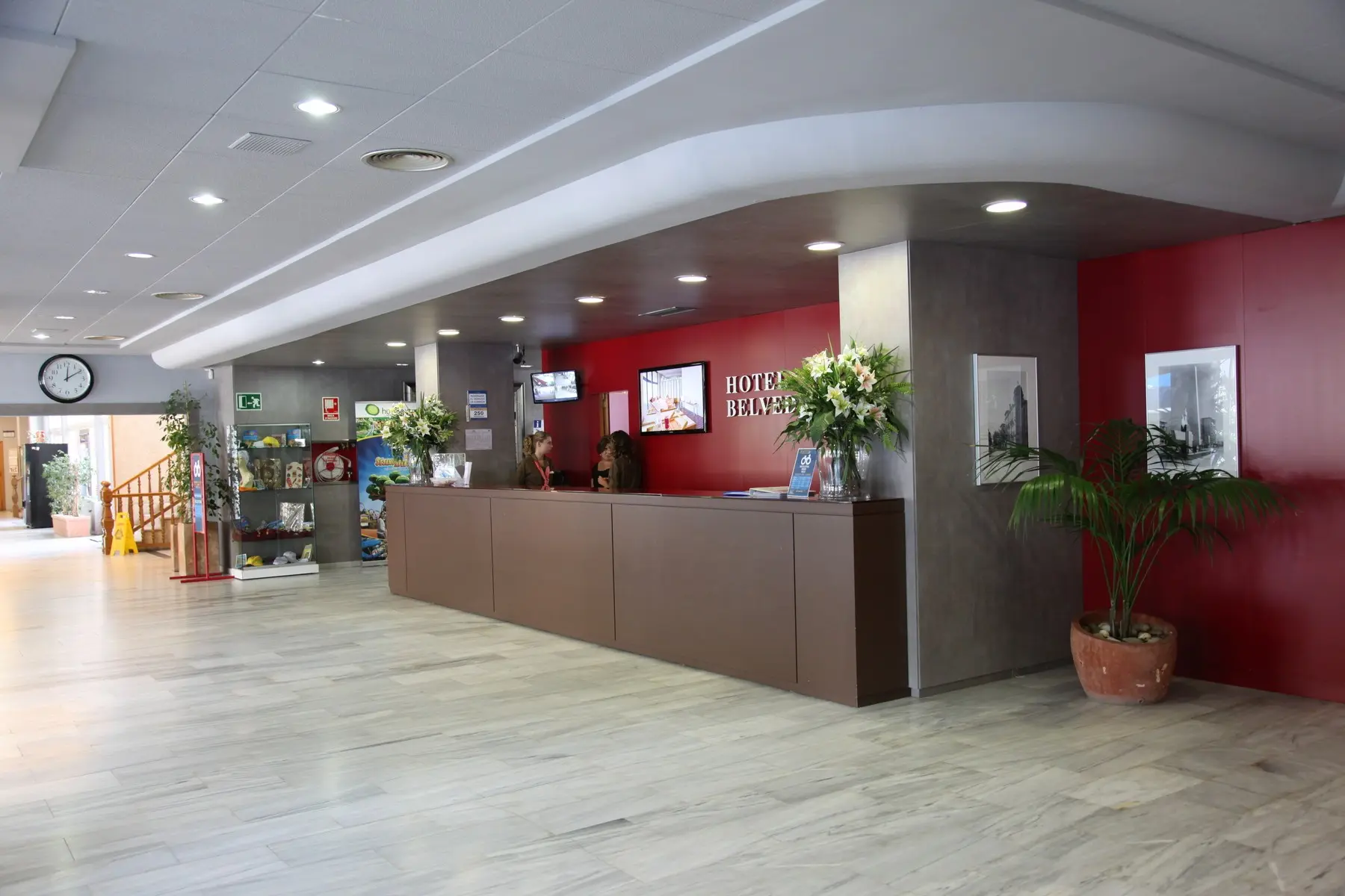 Hotel Ohtels Belvedere — OHTELS BELVEDERE