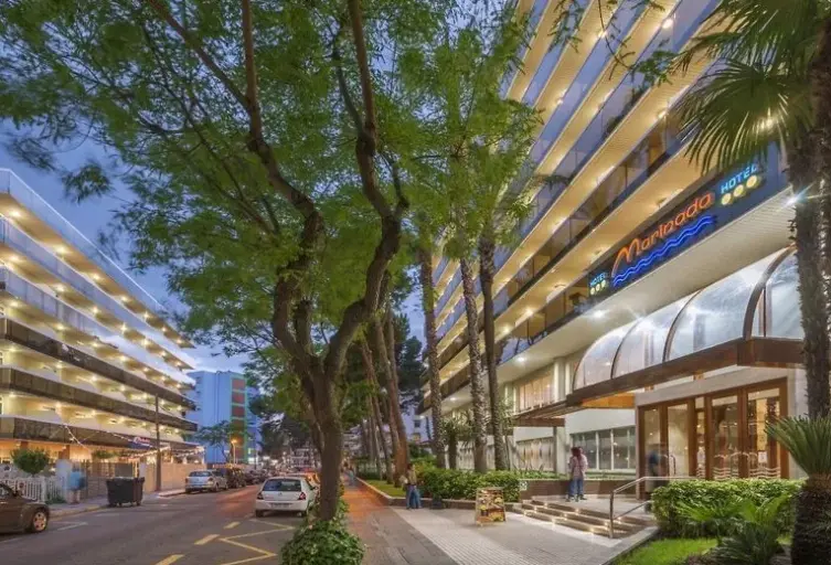 Obiekt hotelu Hotel Ponient Marinada