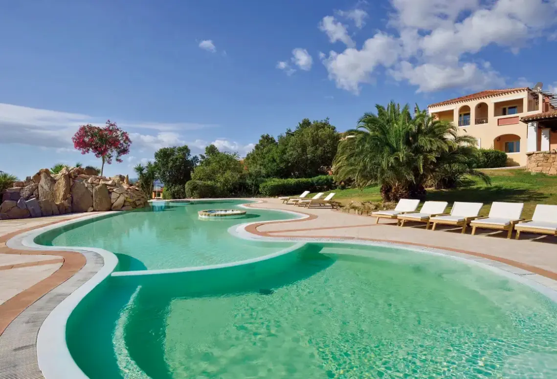 Basen w hotelu Hotel Voi Colonna Village