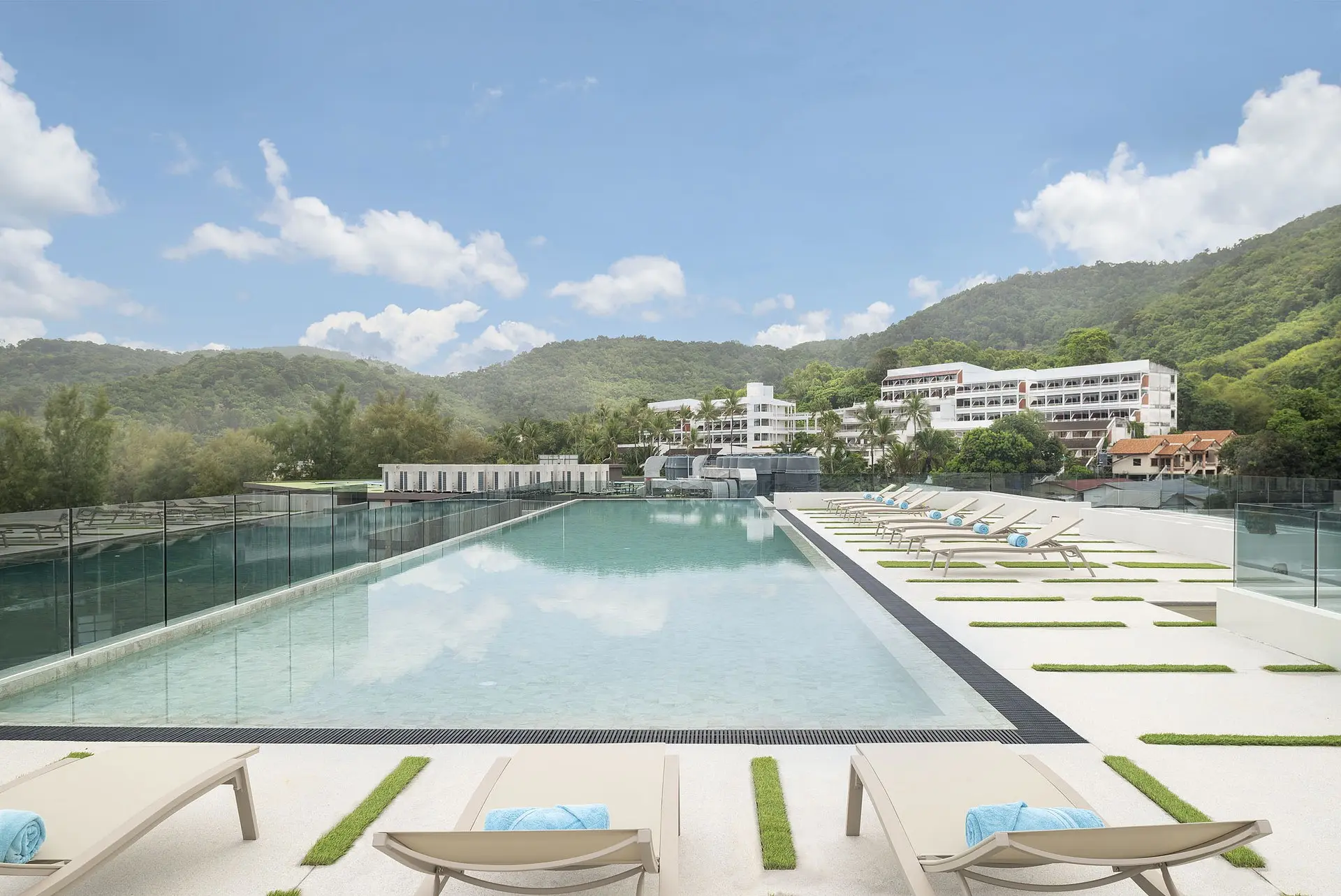 Jonox Phuket Karon Hotel — JONOX PHUKET KARON HOTEL