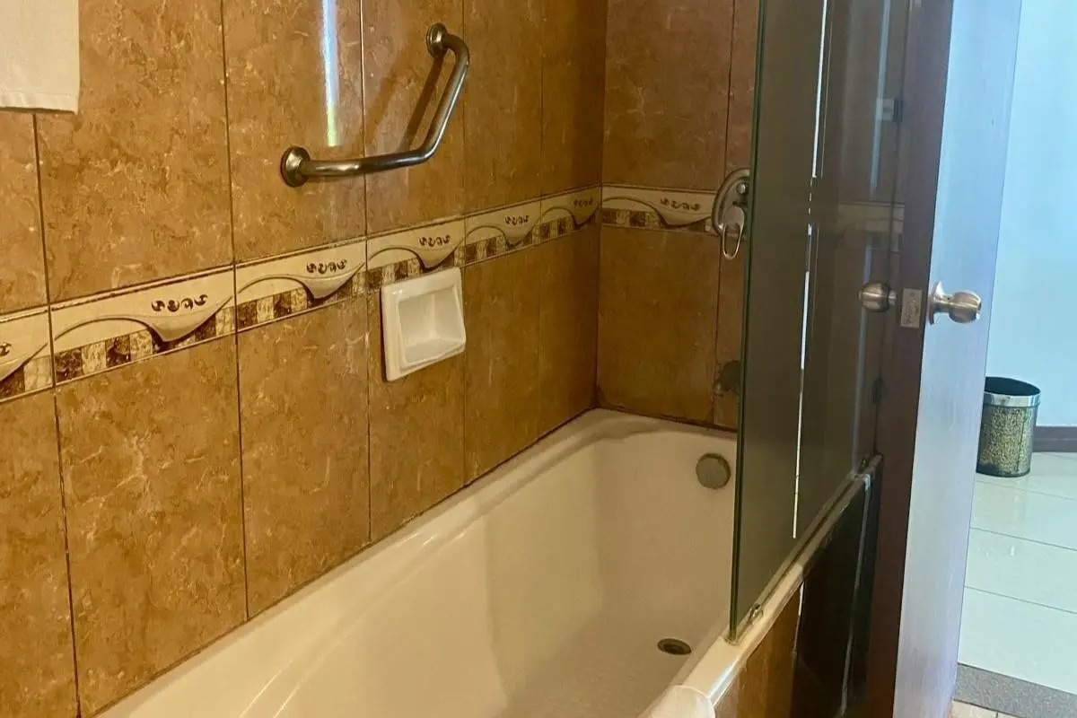 Kenya Bay Beach — KENYA BAY BEACH