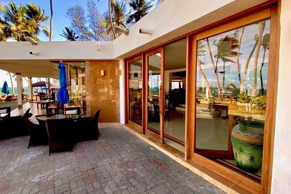 Kenya Bay Beach — KENYA BAY BEACH