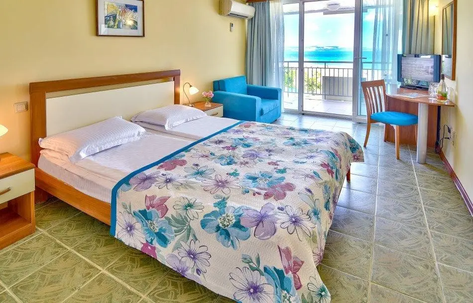 Laguna Park — LAGUNA BEACH