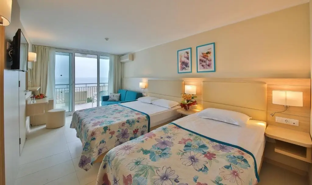 Laguna Park — LAGUNA BEACH