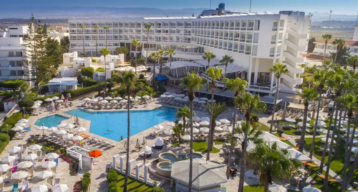 Hotel Leonardo Plaza Cypria Maris Beach Hotel & Spa
