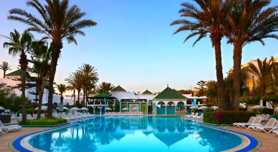 Basen w hotelu Les Jardins dAgadir