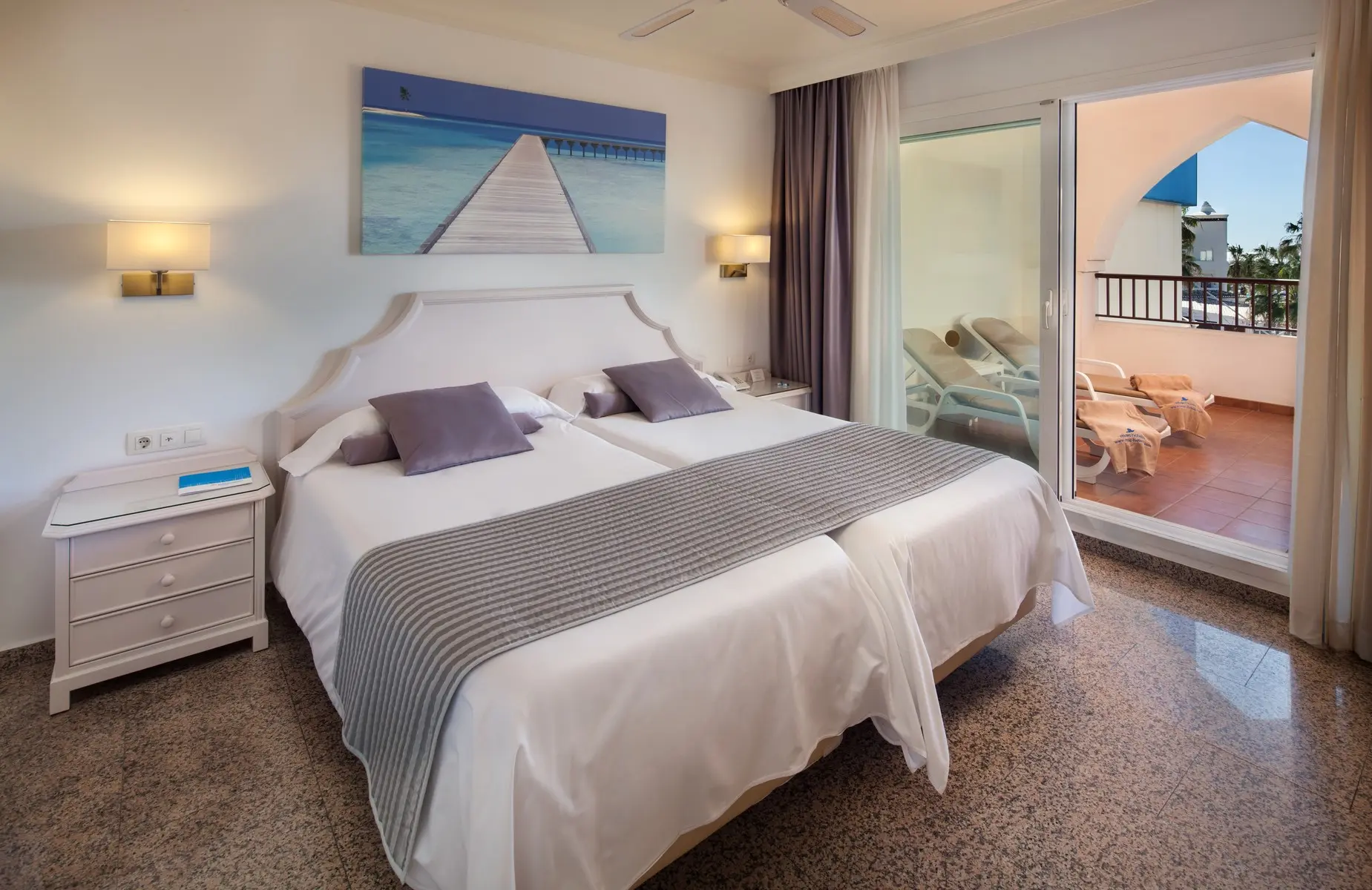 Mac Puerto Marina Benalmádena — MAC PUERTO MARINA