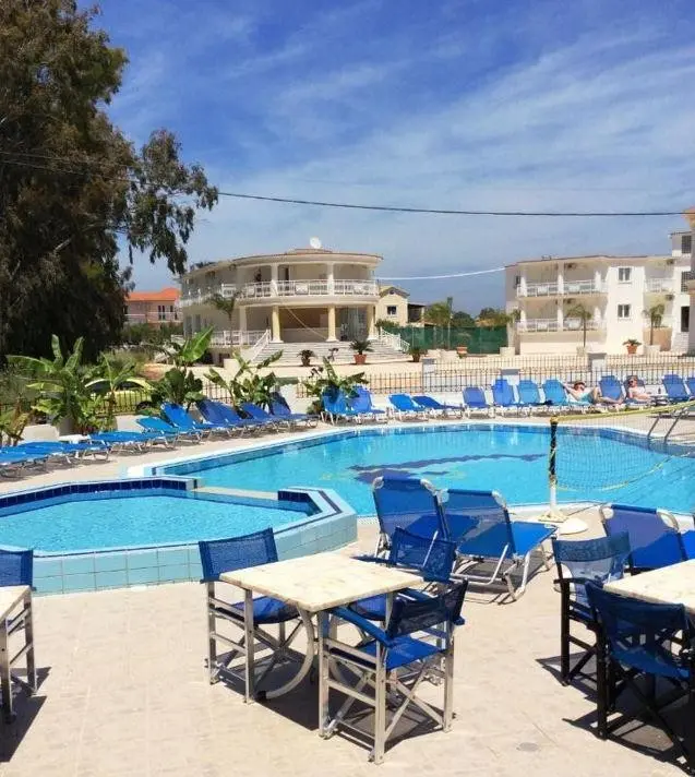 Mariana Hotel And Studios — MARIANA HOTEL AND STUDIOS