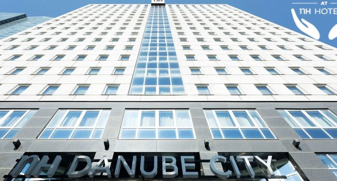 Hotel NH Danube City