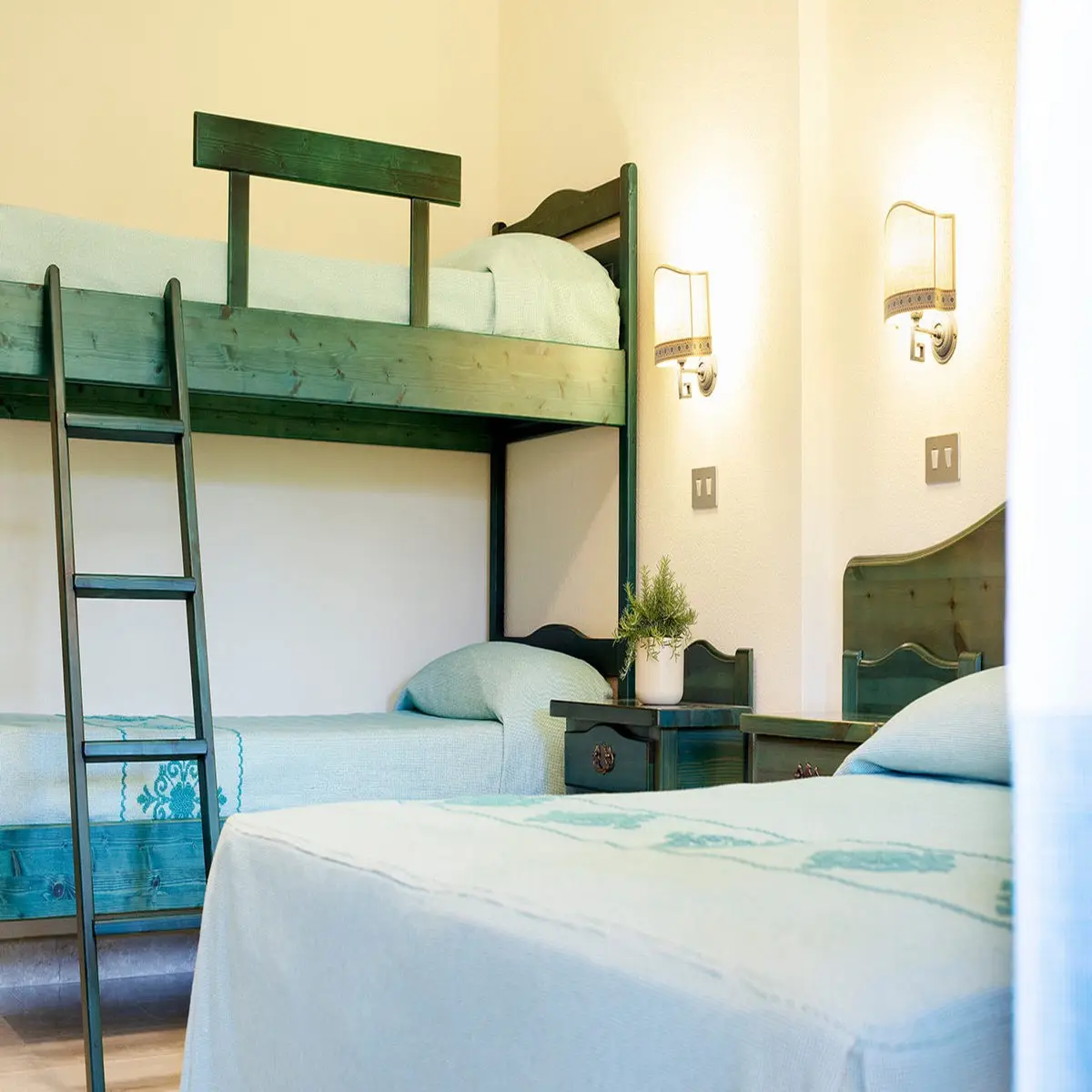 Nicolaus Club Torre Moresca — NICOLAUS CLUB TORRE MORESCA