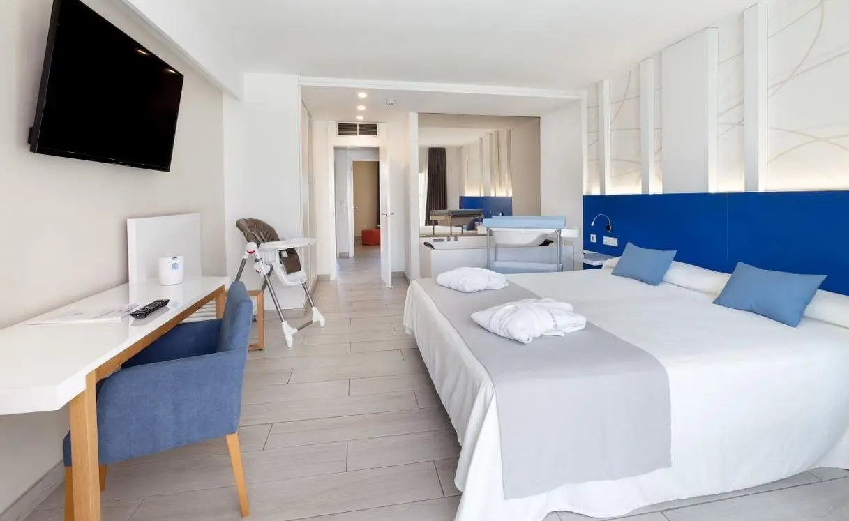 Playaolid Suites & Apartments — PLAYAOLID SUITES & APARTMENTS