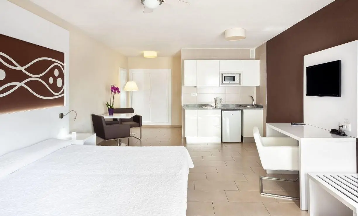 Playaolid Suites & Apartments — PLAYAOLID SUITES & APARTMENTS