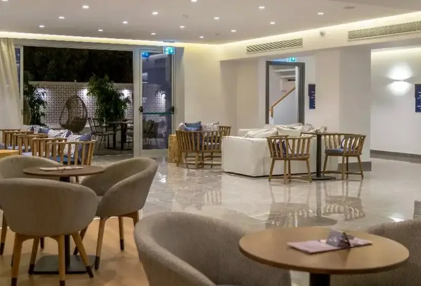 Lobby hotelu Protaras Plaza Hotel