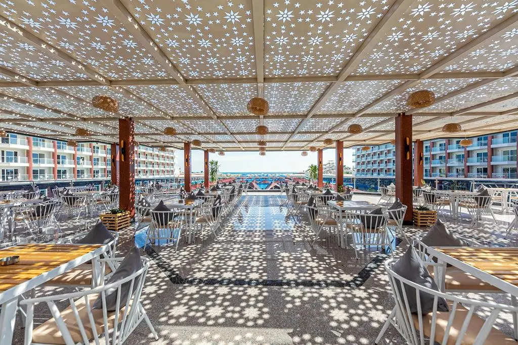 Rewaya Majestic Resort — REWAYA MAJESTIC RESORT