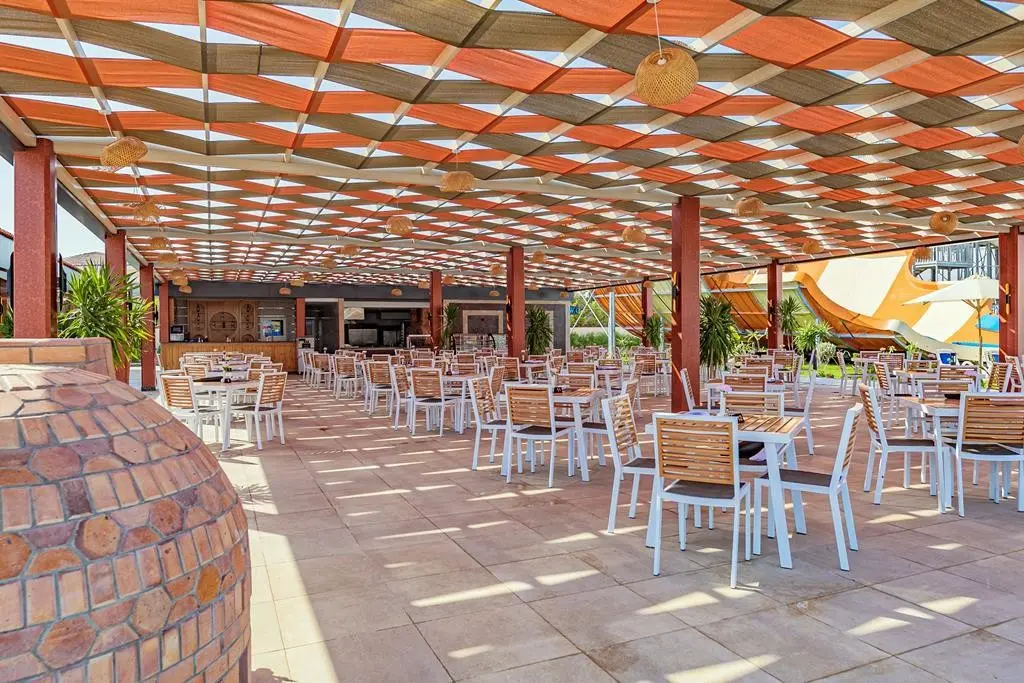 Rewaya Majestic Resort — REWAYA MAJESTIC RESORT