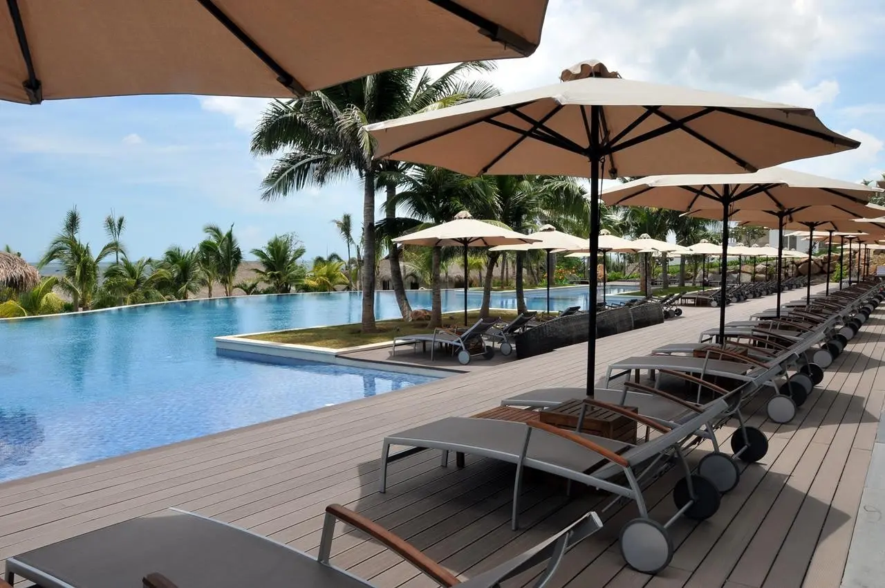 The Cliff Resort & Residences — THE CLIFF RESORT & RESIDENCES