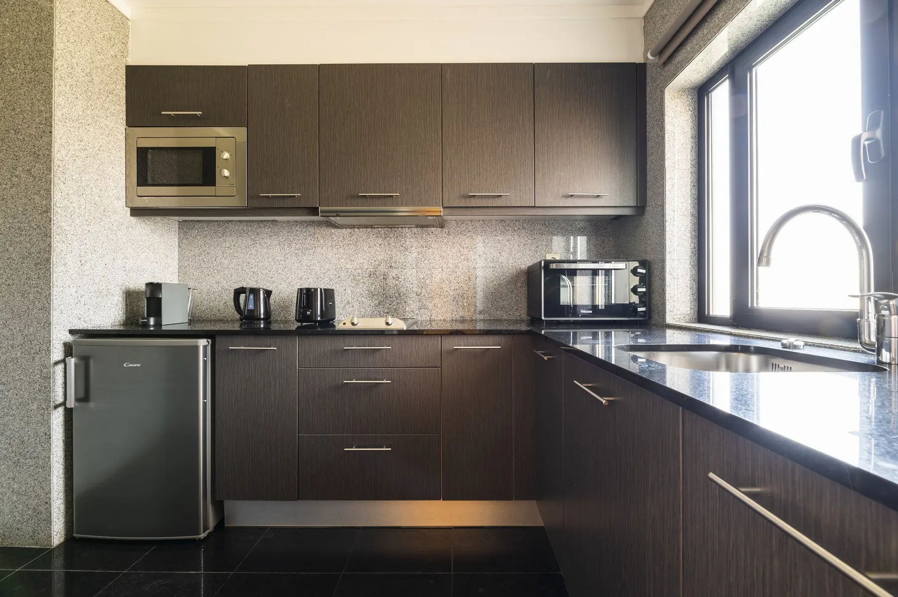 Topazio Vibe Beach Hotel And Apartments — TOPAZIO VIBE BEACH HOTEL AND APARTMENTS