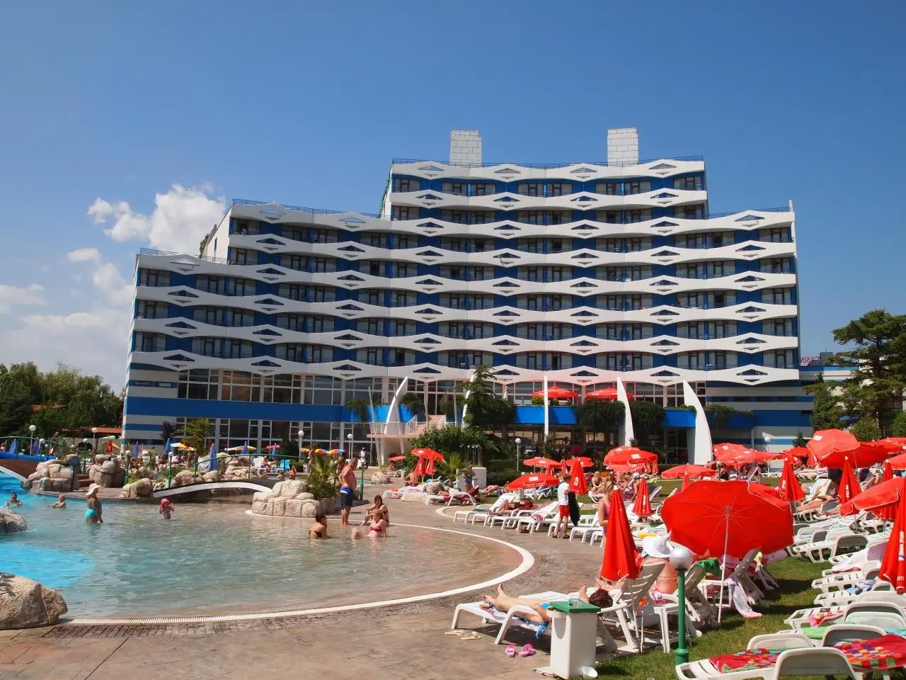 Trakia Plaza Hotel And Apartments — TRAKIA PLAZA HOTEL AND APARTMENTS