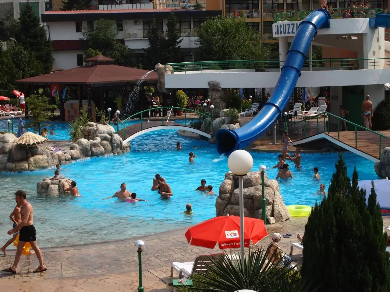 Trakia Plaza Hotel And Apartments — TRAKIA PLAZA HOTEL AND APARTMENTS