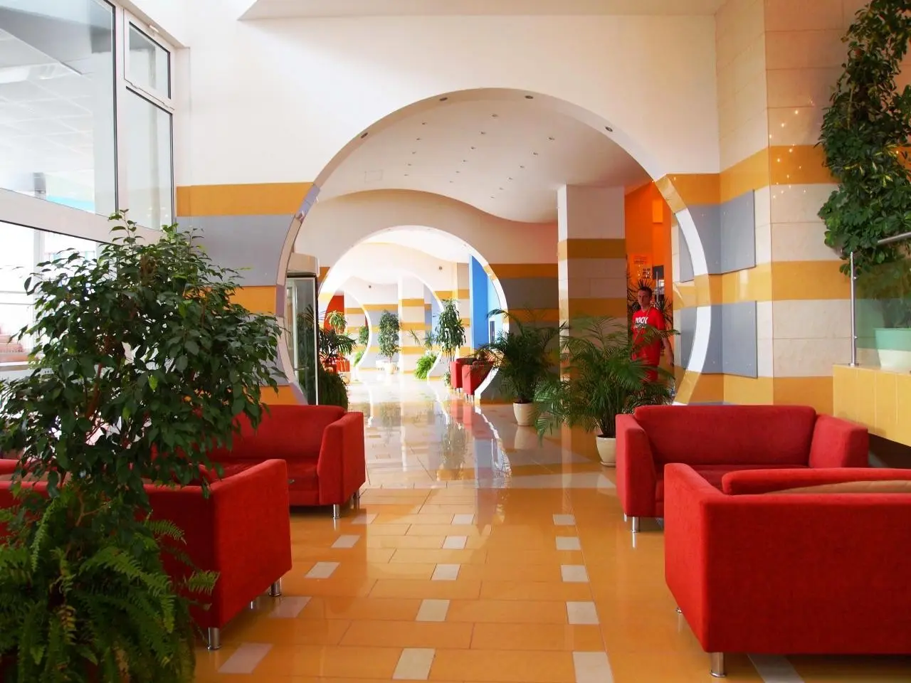 Trakia Plaza Hotel And Apartments — TRAKIA PLAZA HOTEL AND APARTMENTS