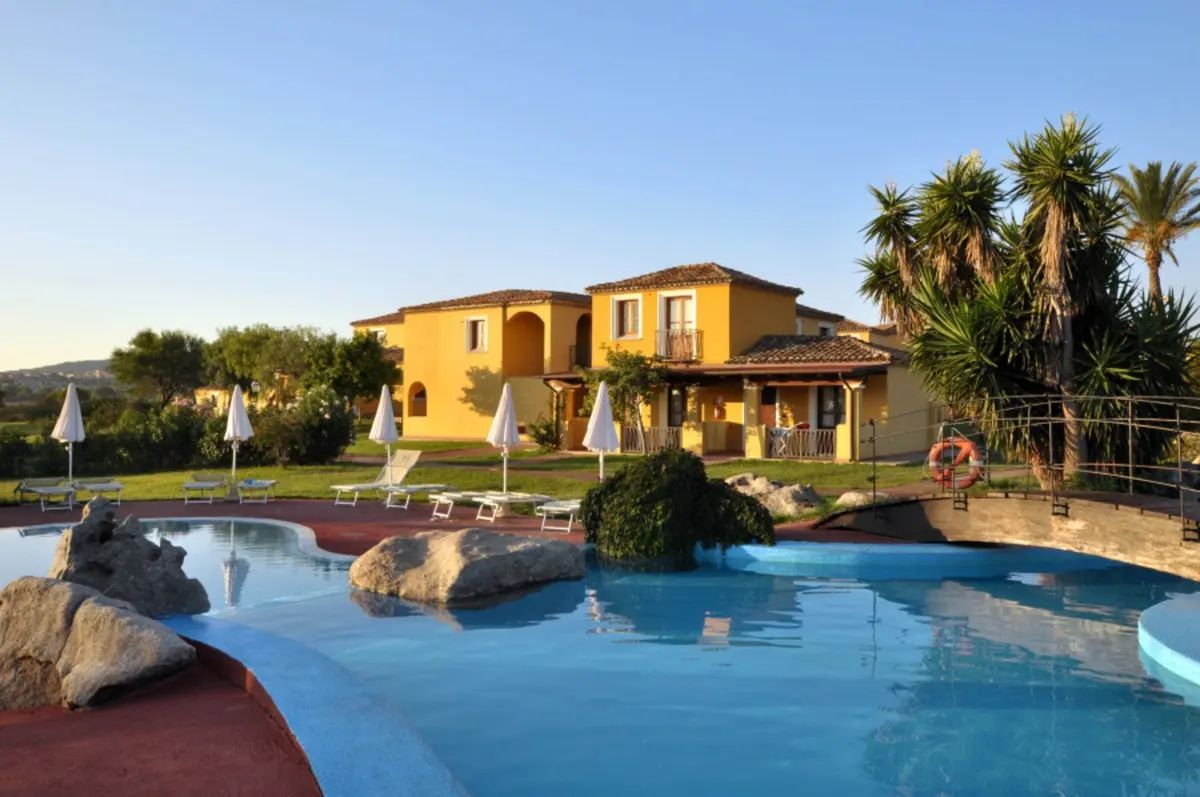 Valtur Sardegna Baia dei Pini Resort — VALTUR SARDEGNA BAIA DEI PINI
