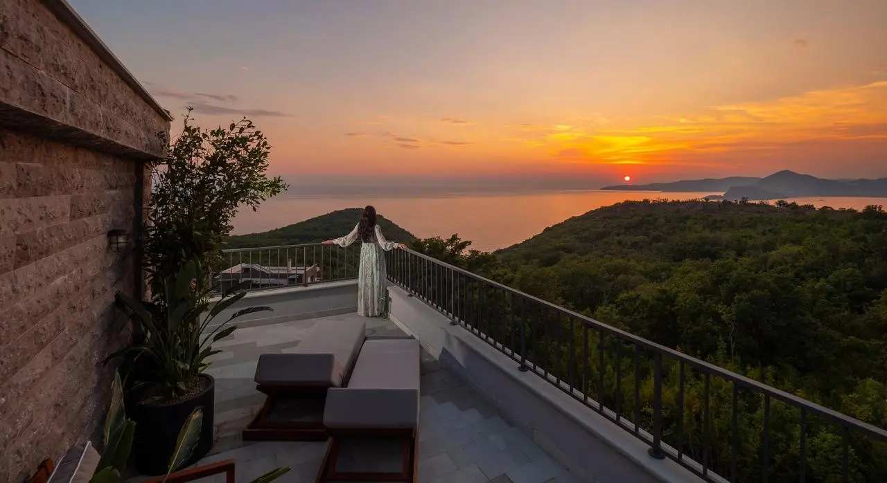 Vivid Blue Serenity Resort — VIVID BLUE SERENITY RESORT